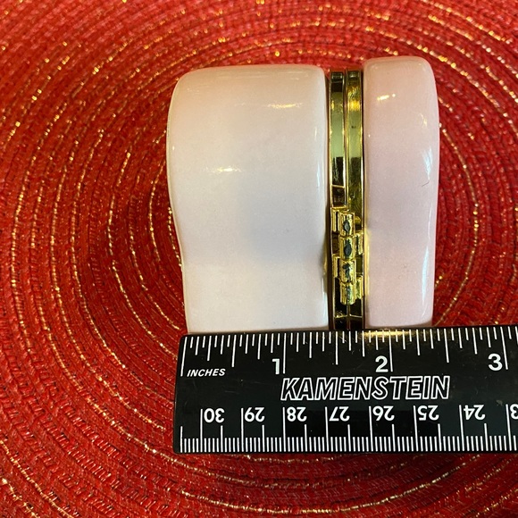 NWT Porcelain Pale Pink Colored Trinket Box - Picture 6 of 8